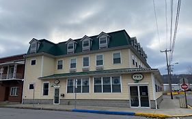 The City Hotel